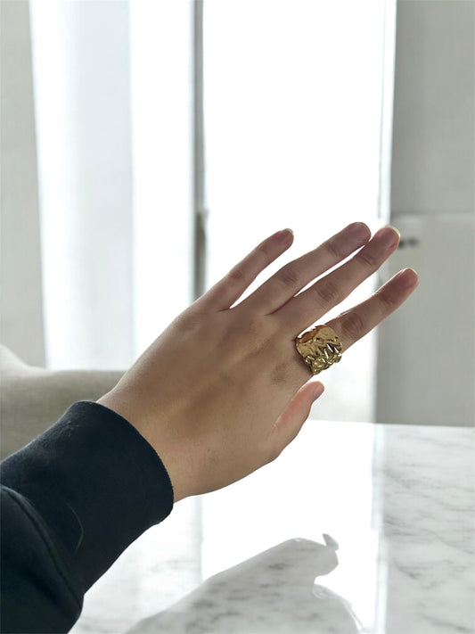 Elegance Ring