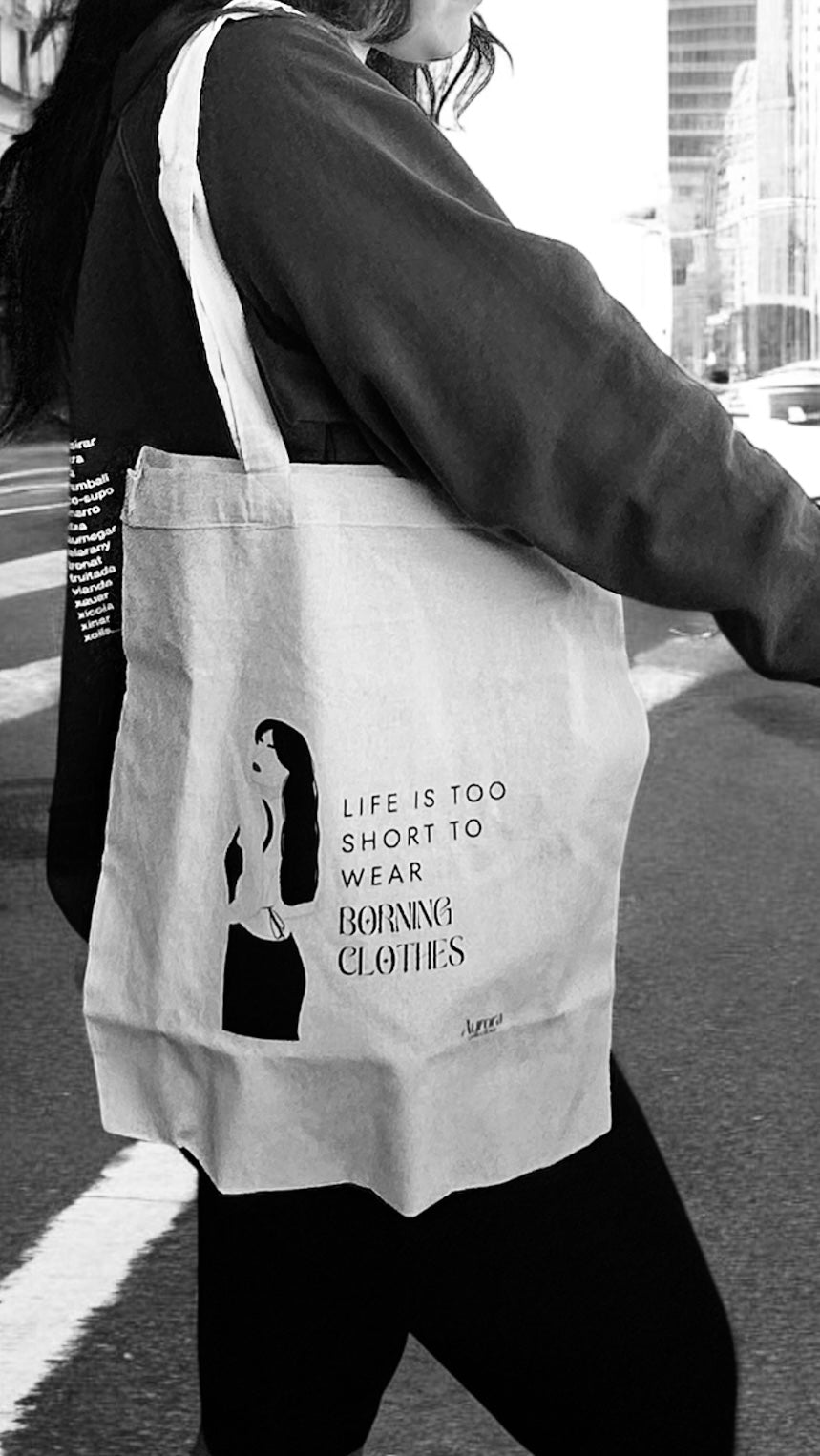 Life is too short to wear boring clothes😎