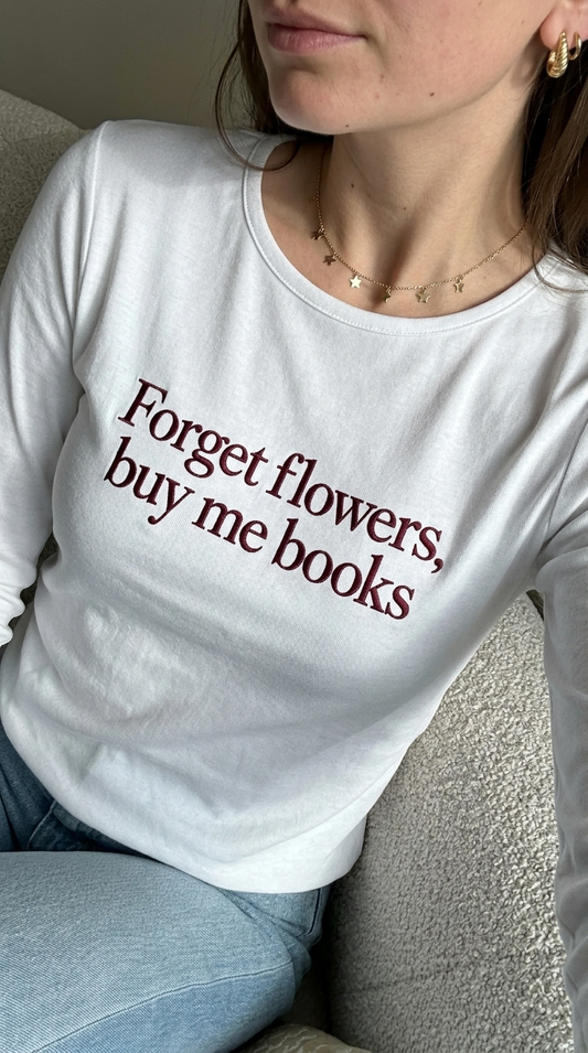 Camiseta Buy Me Books